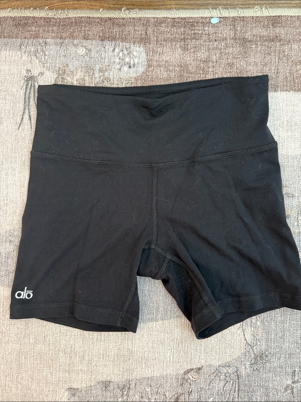 ALO Yoga Black High-Rise 5" Airbrush Biker Short XS